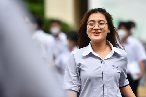 Nhiều thí sinh thoải mái sau khi hoàn thành môn Ngữ văn