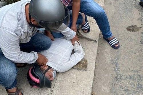 Nhóm cướp tuổi teen giật điện thoại ở TP.HCM sa lưới