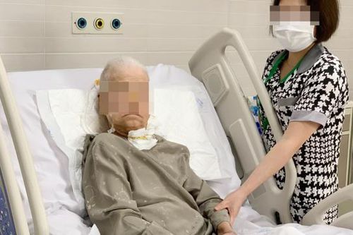Điều trị thành công cho cụ bà 90 tuổi mắc Covid-19 ở mức độ nguy kịch