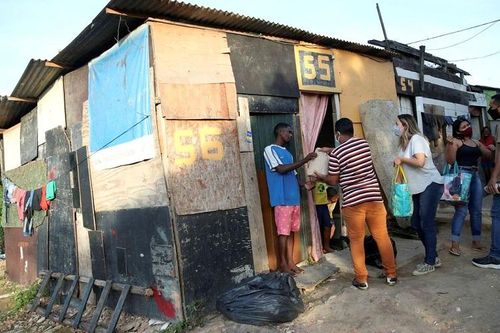 Khủng hoảng chi phí sinh hoạt toàn cầu làm gia tăng tình trạng nghèo khó