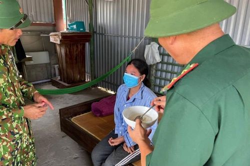 Người phụ nữ thoát chết hy hữu sau 8 tiếng trôi dạt trên biển