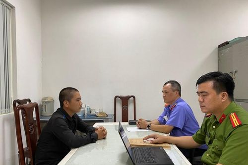 Tuyên Quang: Xót xa bé gái nhiều lần gã cha dượng đồi bại xâm hại trong phòng ngủ