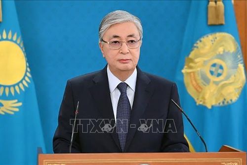 Tổng thống Kazakhstan yêu cầu đa dạng hóa tuyến đường ống dẫn dầu mỏ
