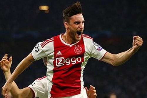 Barcelona nhắm sao Ajax nếu hụt Azpilicueta và Alonso