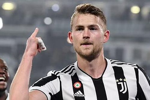 Chelsea thua Bayern trong vụ De Ligt