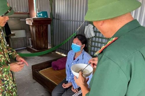 Trôi dạt trên biển 8 tiếng đồng hồ, người phụ nữ không biết bơi nhận cái kết 'diệu kỳ'