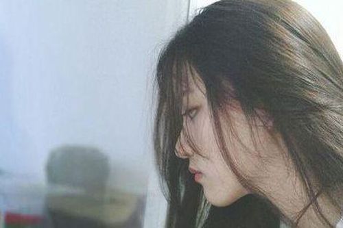 Biết tin tôi có bầu đứa con thứ hai, chồng cũ đưa ra đề nghị oái oăm