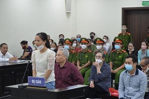 Lợi dụng chương trình 'Trái tim Việt Nam', chiếm đoạt hàng trăm tỷ đồng