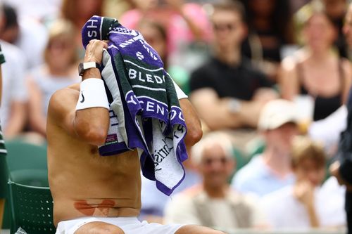 Nadal rút khỏi bán kết Wimbledon