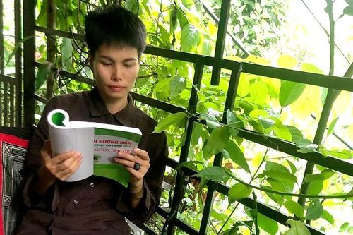 Thí sinh 36 tuổi dự thi tốt nghiệp để hiện thực giấc mơ làm cô giáo
