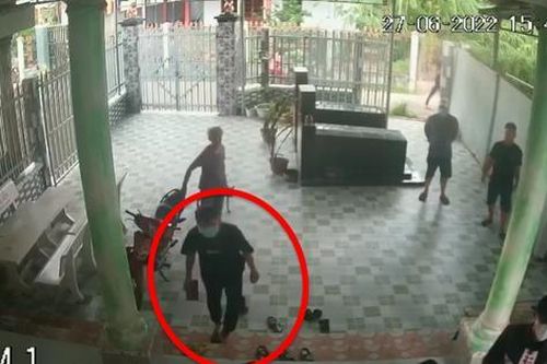 Vụ nhóm côn đồ đập phá nhà cụ bà 78 tuổi: Bắt 2 đối tượng cầm đầu