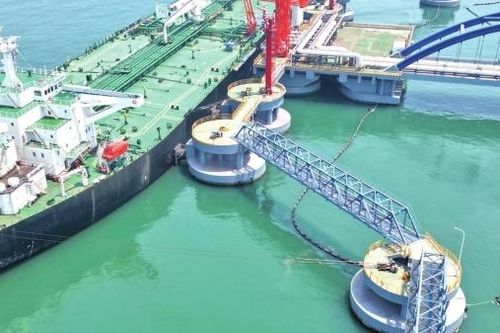 Trung Quốc giảm hạn ngạch xuất khẩu các sản phẩm dầu mỏ
