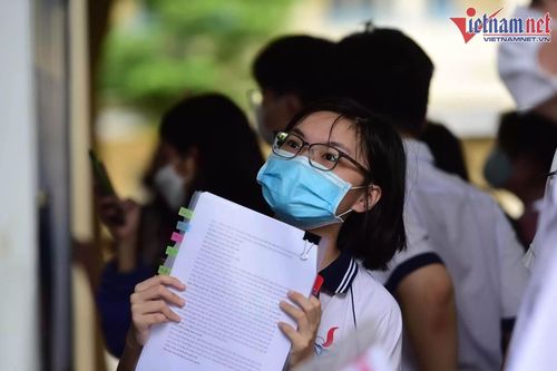 Thủ khoa thi lớp 10 của Hà Nội đạt 48,5/50 điểm