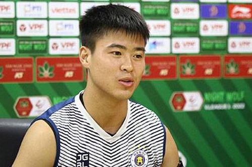 Duy Mạnh háo hức gặp lại thầy cũ Chu Đình Nghiêm