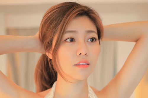 Trương Gia Hân bị tẩy chay vì bê bối clip nóng, chat sex