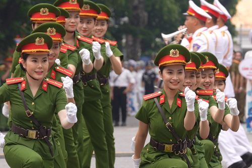 Bóng hồng cảnh sát tại Nhạc hội ASEAN+