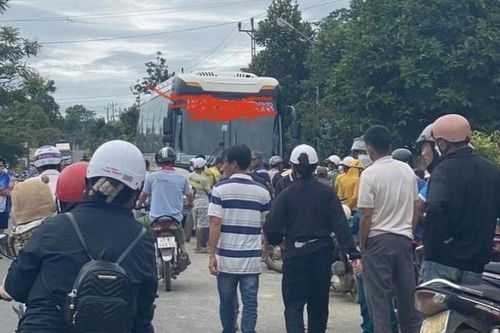 Điều tra nguyên nhân người đàn ông tử vong trên xe khách