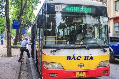 Đề xuất phương án 'mở lối' cho 5 tuyến buýt có nguy cơ dừng hoạt động