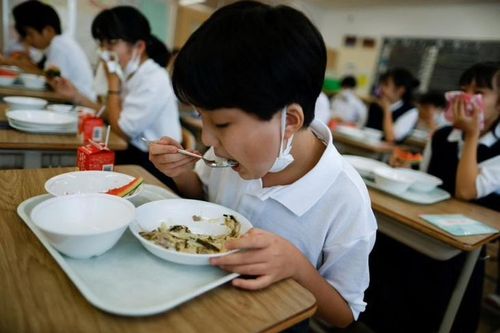 Nhật Bản: Trường đổi trái cây tươi sang thạch khi giá thực phẩm tăng cao
