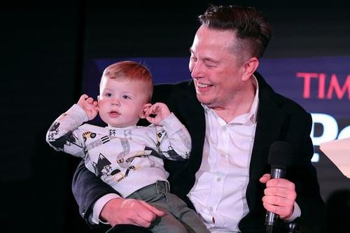 Gia đình 'con đàn cháu đống' và tình sử lằng nhằng của Elon Musk