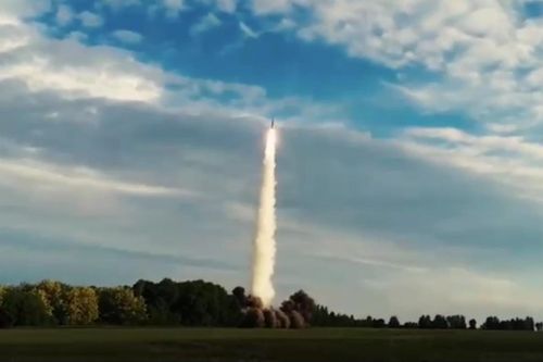 Nga tung video tên lửa Iskander tập kích hạ tầng quân sự Ukraine