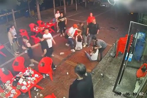 Chánh án Tòa Tối cao TQ lên tiếng sau vụ phụ nữ bị đánh ở quán ăn