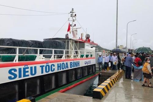 Quảng Ngãi: Khai thác thử nghiệm cảng Bến Đình