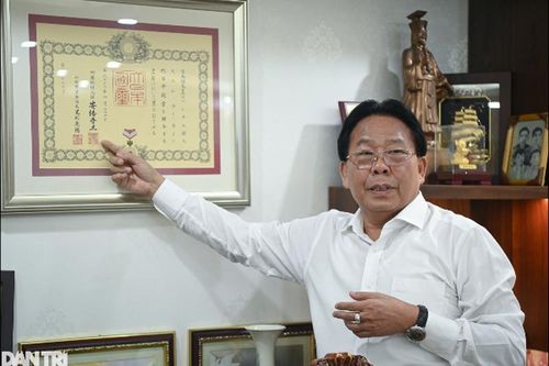 Cựu nghị sĩ Việt kể chuyện ông Abe lúc 50 tuổi và lời chào : 'Abe Sensei'