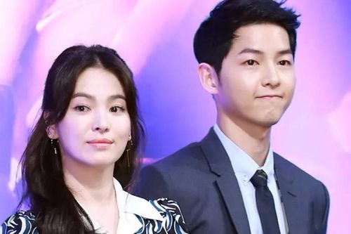 Song Joong Ki đưa 'kiệt tác nhan sắc Hàn Quốc' làm điều này giữa tin tái hợp Song Hye Kyo