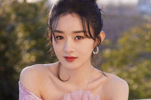 Triệu Lệ Dĩnh: 7 năm chật vật với hai mối tình thất bại, từng bước trở thành nữ thần Cbiz