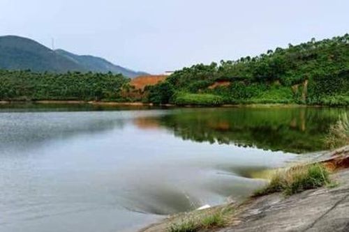 Người đàn ông ngoại quốc tử vong tại đập thủy lợi ở Nghệ An
