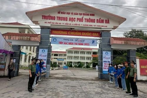 Chiêu thức tinh vi của thí sinh ở Quảng Ninh để 'tuồn' đề thi ra ngoài