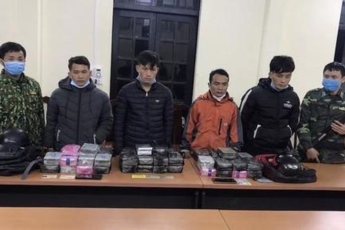Cung đường vận chuyển 100 bánh heroin của 4 đối tượng