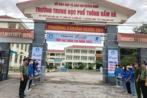 Mang thiết bị gian lận vào phòng thi, học sinh lớp 12 tỉnh Quảng Ninh bị đình chỉ