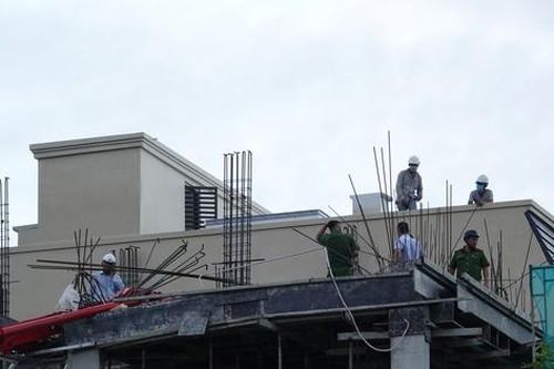 Vụ sập cần cẩu phun bê tông ở Đà Nẵng: 2 người chết, 2 người bị thương
