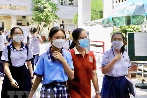 Thành phố Hồ Chí Minh công bố điểm chuẩn lớp 10 công lập