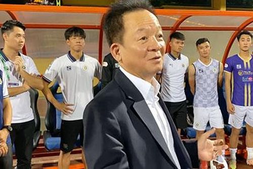 Bầu Hiển thưởng tiền tỷ cho Hà Nội FC sau trận thắng Hải Phòng
