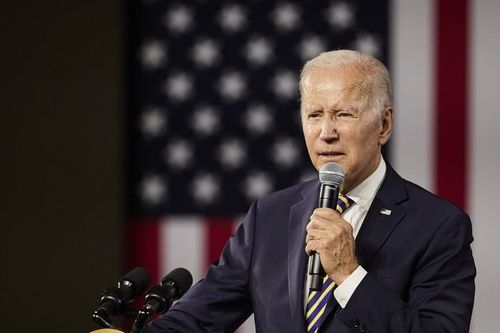 New York Times: Tuổi tác của ông Biden trở thành 'vấn đề' đối với Nhà Trắng