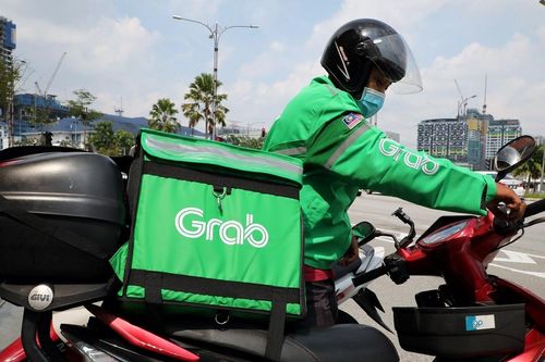 Bộ Công Thương yêu cầu Grab giải trình phụ thu phí nắng nóng