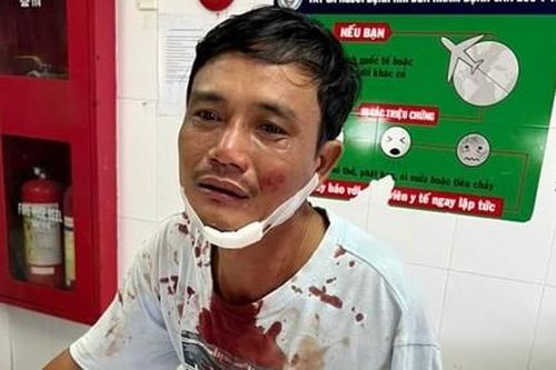 Tài xế xe tải hành hung dã man một thanh niên khuyết tật