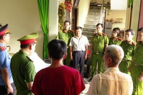 Bắt đối tượng mua bán khống hàng nghìn hóa đơn xăng dầu
