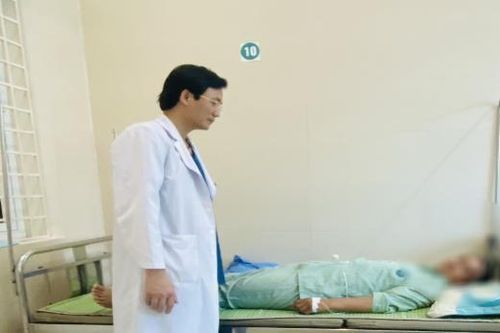 Gãy súng vì quan hệ tình dục theo tư thế lạ