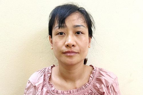 Đưa bạn gái mới gặp lần đầu ở quán rượu về nhà, người đàn ông tá hỏa khi thức dậy vào sáng hôm sau
