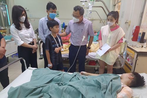 Tài xế xe tải vi phạm nồng độ cồn, chở quá tải trọng