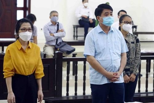 Thừa nhận trách nhiệm vụ vi phạm đấu thầu, bị cáo Nguyễn Đức Chung được giảm án