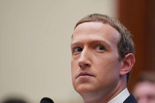 Facebook cắt giảm hàng trăm nhân sự