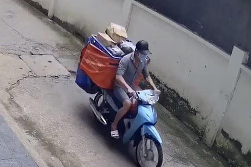 Bắt nghi phạm trộm xe máy của nam shipper ở TP.HCM