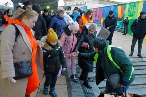 Khoảng 3,7 triệu người tị nạn Ukraine tạm thời ở EU