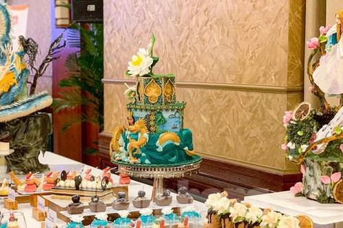Chiêm ngưỡng những chiếc bánh kem đẹp long lanh như tác phẩm nghệ thuật