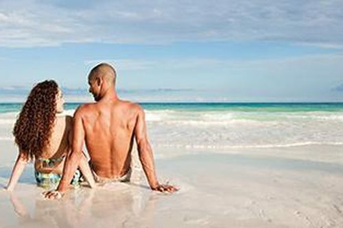 Thị trấn biển cấm du khách mặc bikini hở hang